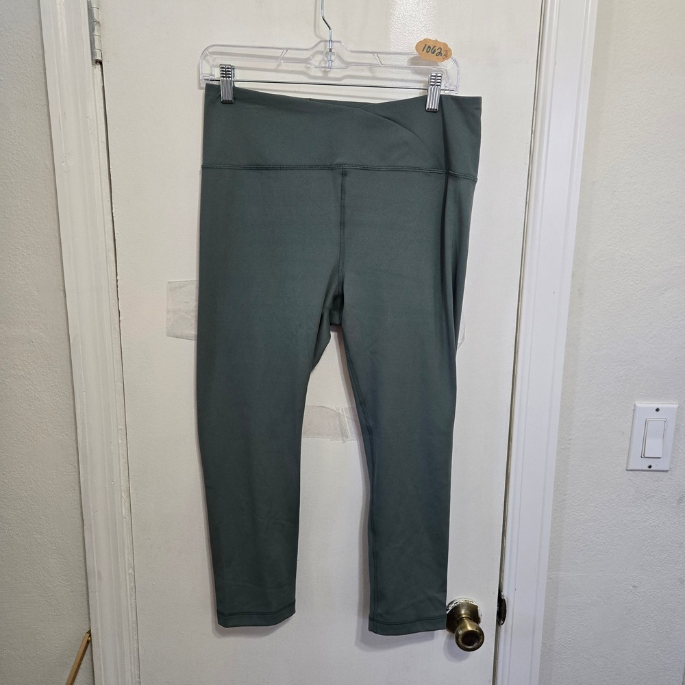 90 Degree by Reflex Lana Crossover Crop Tight Leggings Sage Green Womens Large